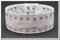 Neckband with rhinestone rivets